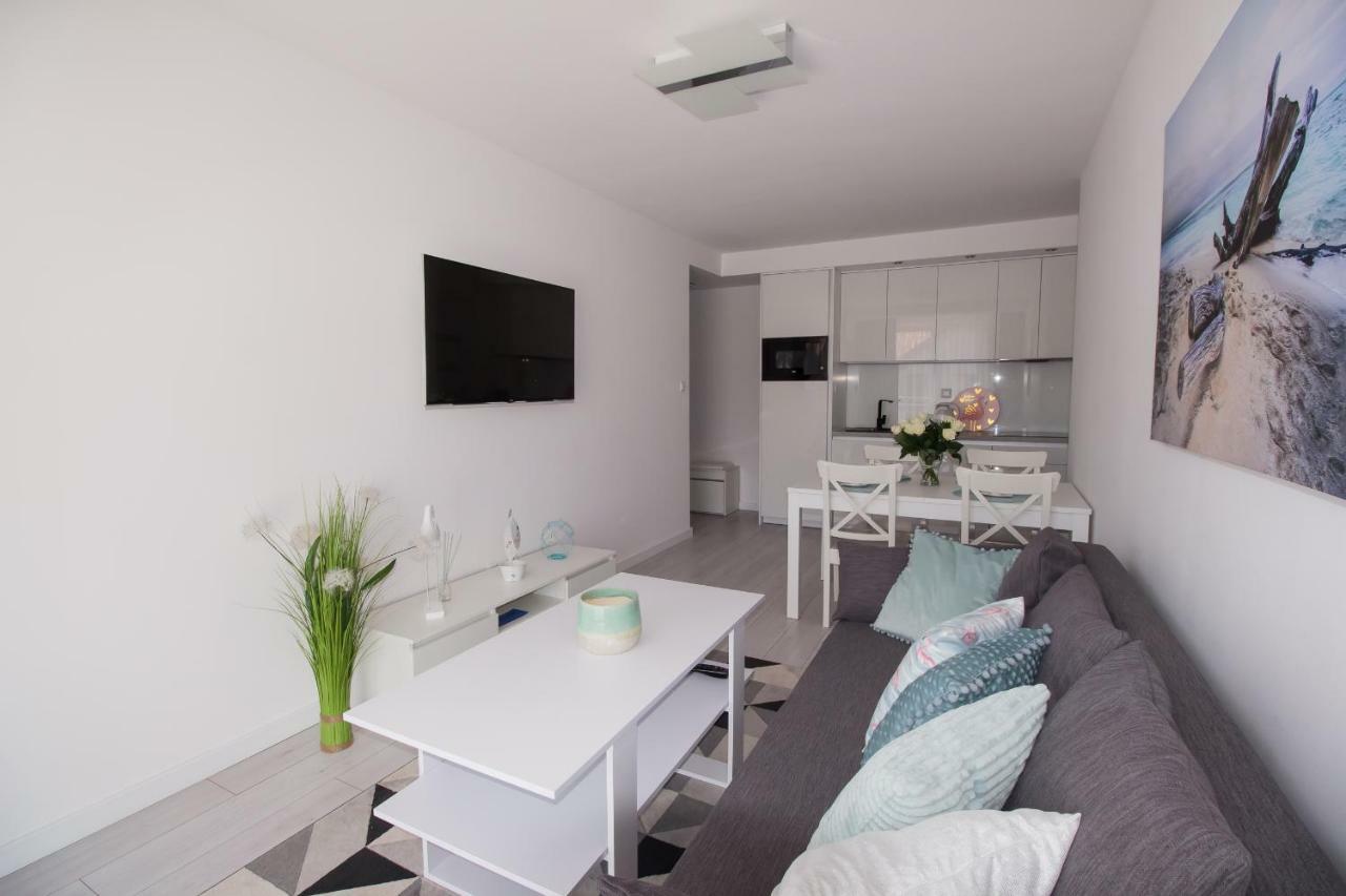 Apartament Baltic Korona Apartment Darlowko Bagian luar foto